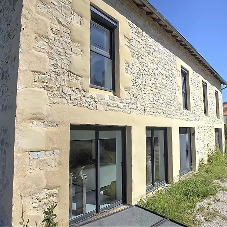 In France With Huge Private Garden Feriehus