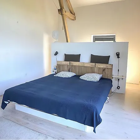 Comfortable Vacation In * Gourdon-en-quercy